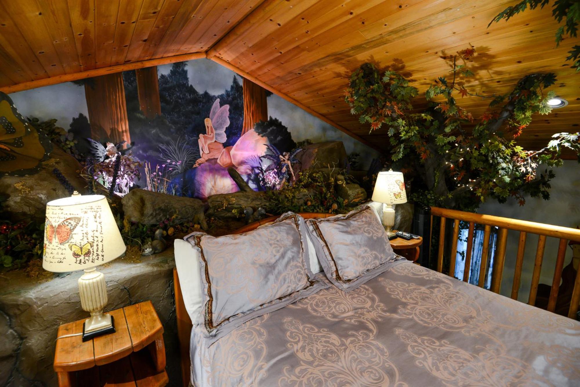 Castle Wood Theme Cottages- Couples Only بيغ بير لاكي، سان بيرناردينو، كاليفورنيا المظهر الخارجي الصورة